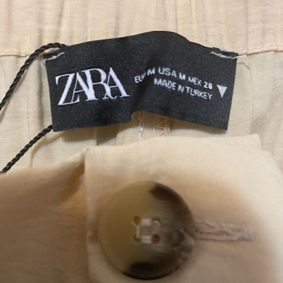 Zara shorts w/front pockets, size Medium - Picture 3 of 3